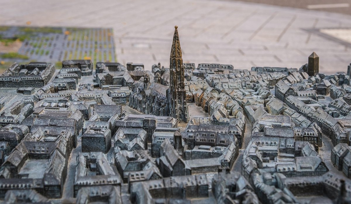 Exploring medieval field systems in local landscape